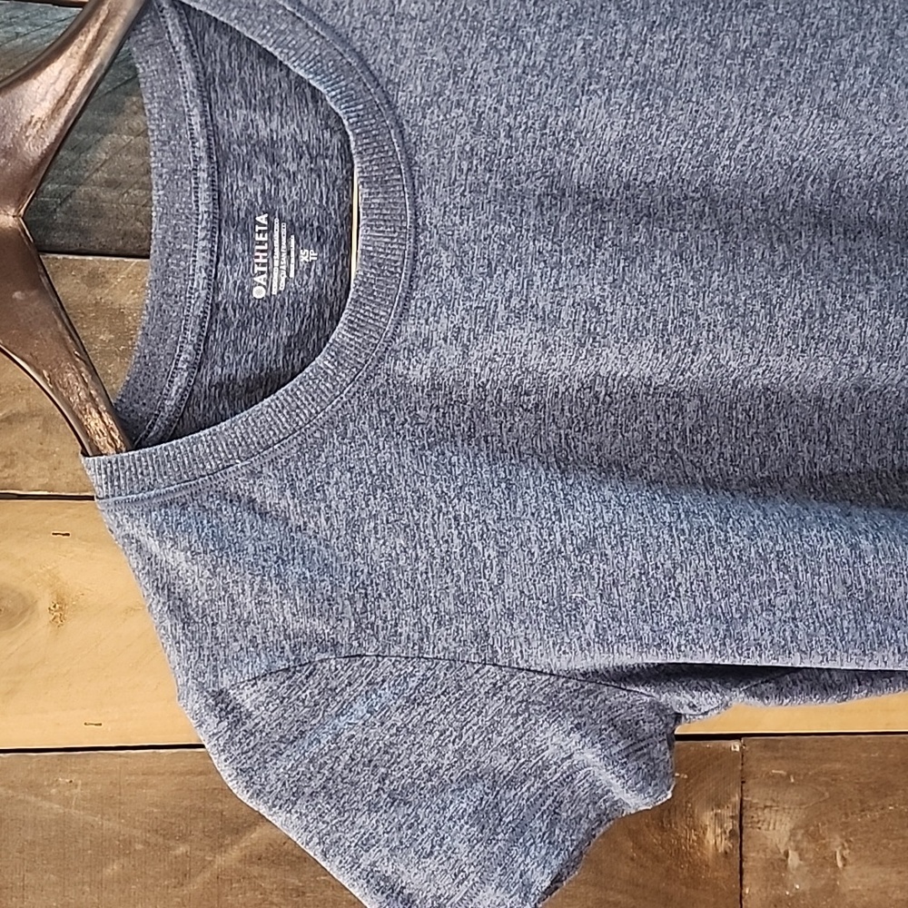 Athleta Uptempo Tee in a blue/gray color Size XS - Picture 3 of 6